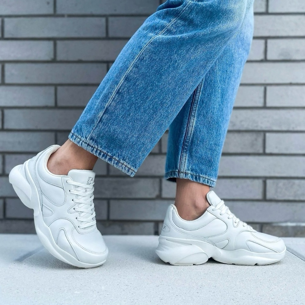 NEW KLAW 528 LEATHER SNEAKERS